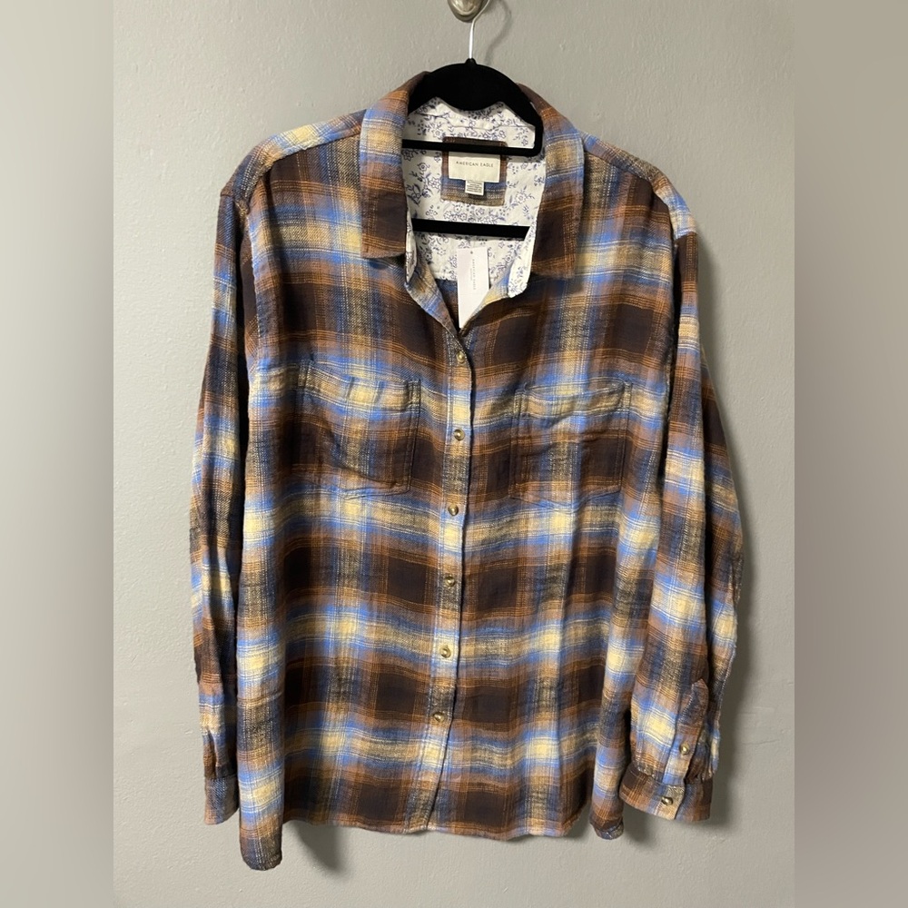 NWT American Eagle Oversized Plaid Button-Up Shirt. Size X-Large